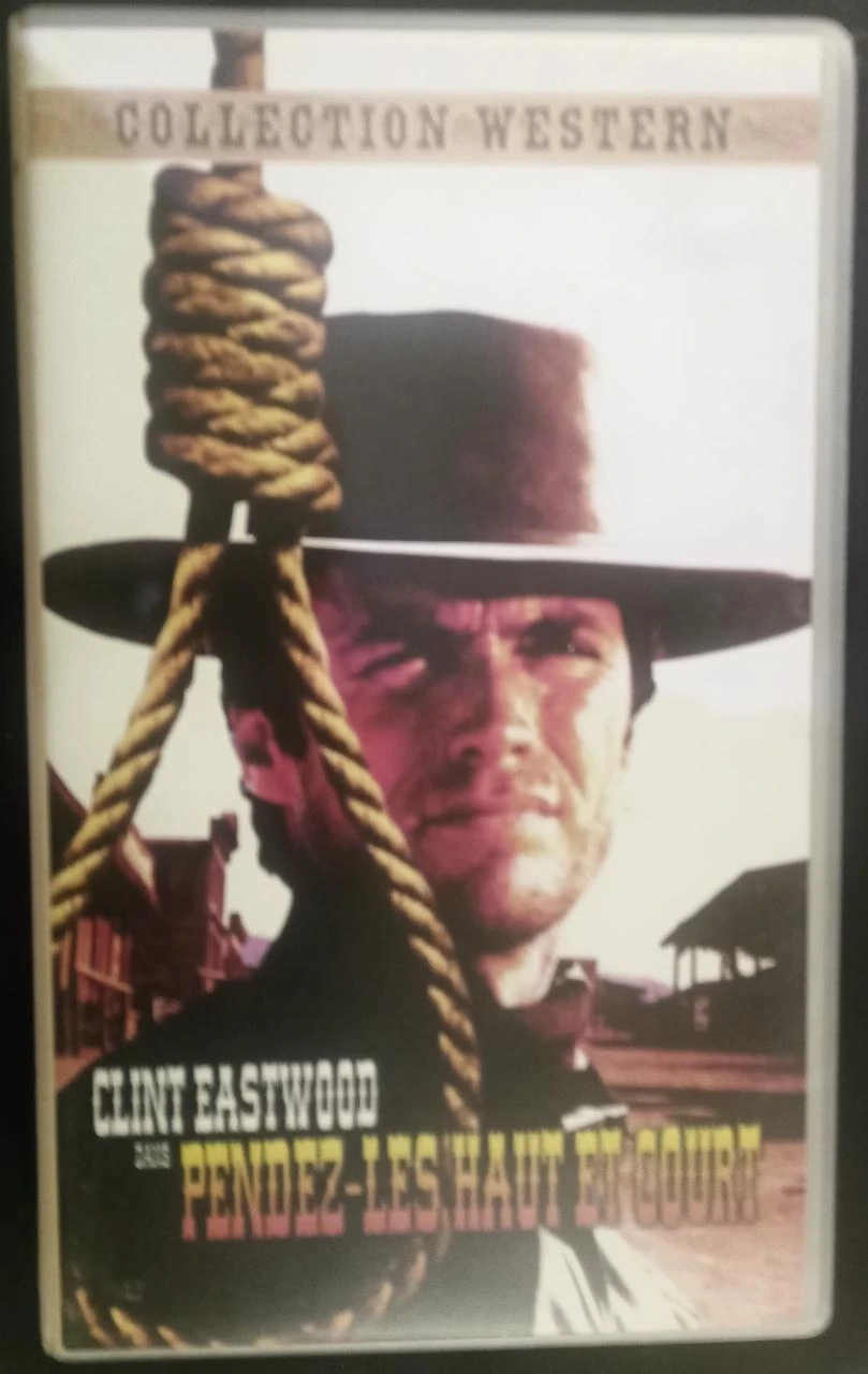 Pendez-les haut et court Clint Eastwood en VHS